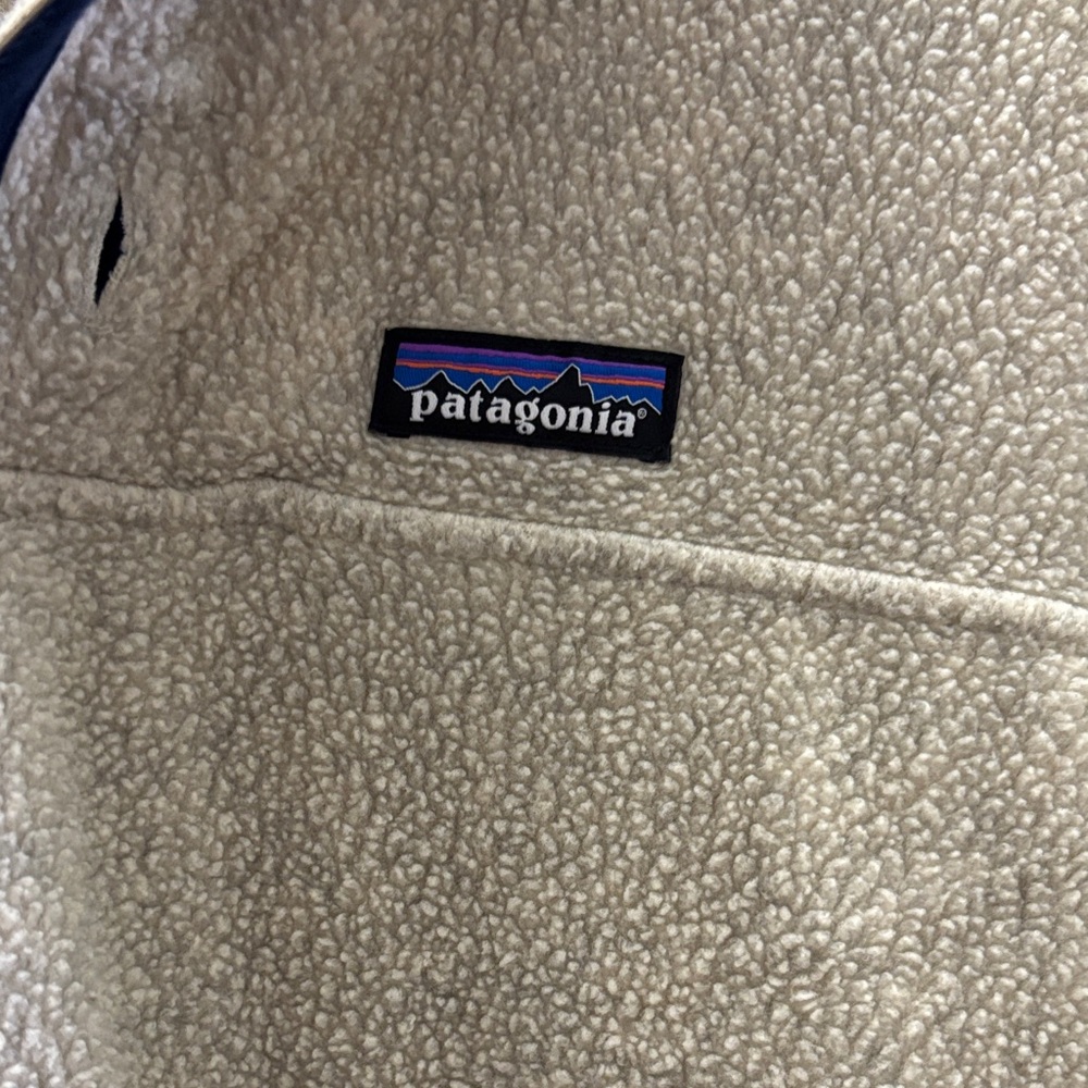 Patagonia Men's Zip-Up Sweater in Beige and Navy - Picture 2 of 4